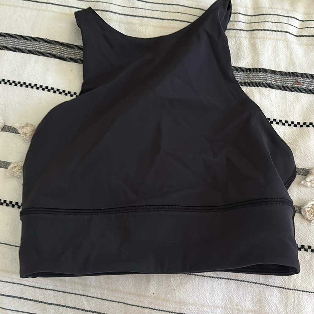 black tank/ bra